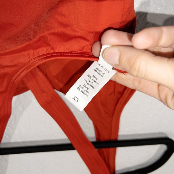 NWT Andie Chili Pepper Red The Caledonia Swimsuit‎ Top Size XS - Picture 5 of 6